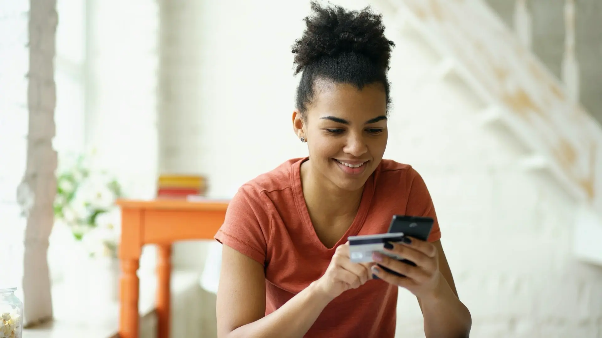 Digitaler Abo-Abschluss am Smartphone